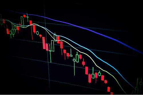 Source of financial news and lessons from experts: what is social trading